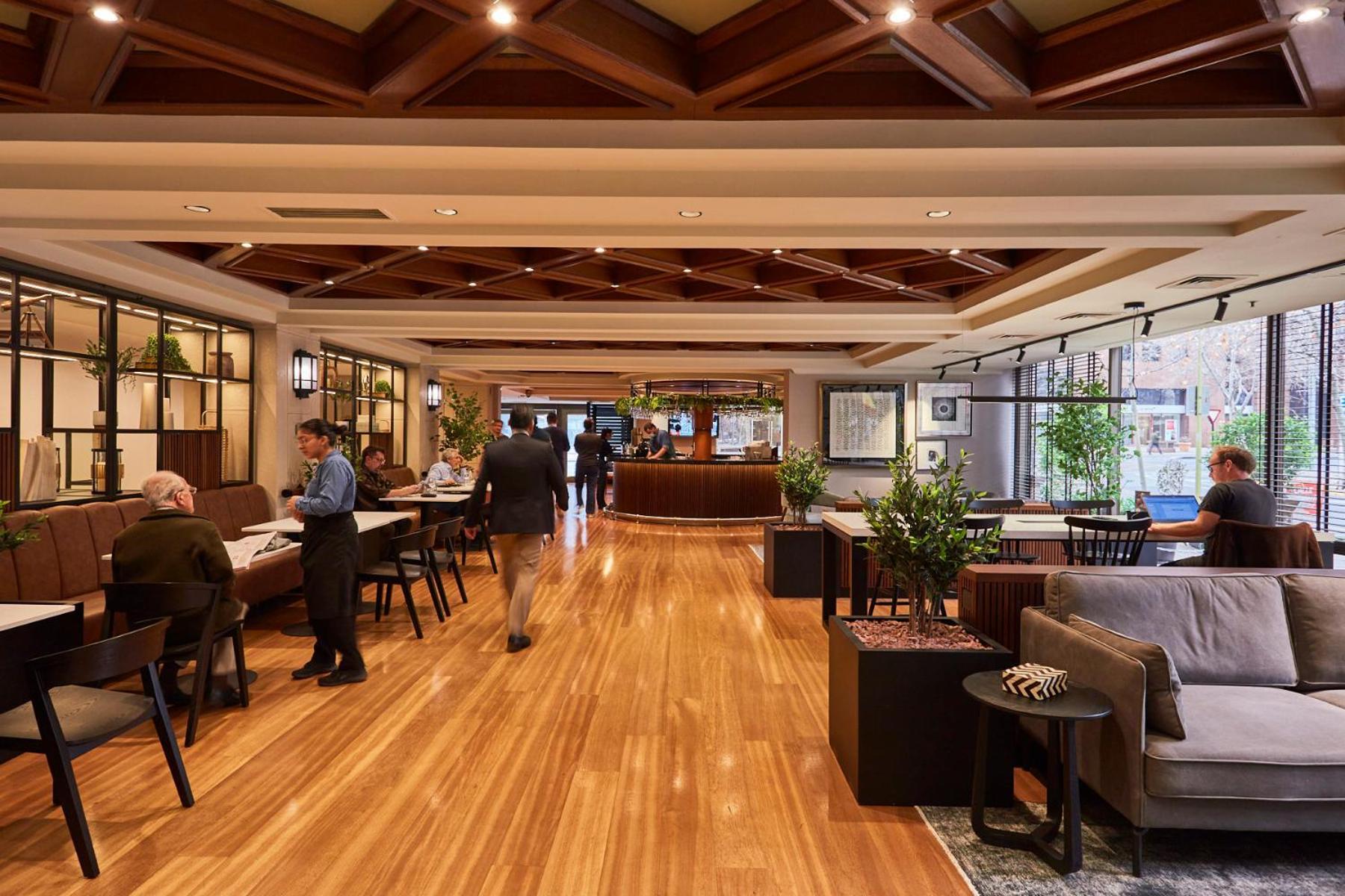 Plaza El Bosque Ebro Hotel Santiago Luaran gambar The lounge at Changi Airport